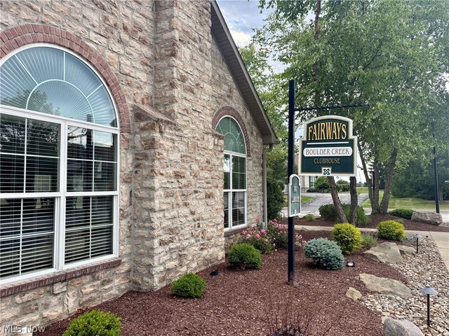 1934 Woods Drive, Streetsboro, OH 44241
