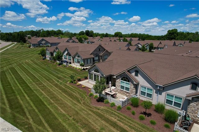 1934 Woods Drive, Streetsboro, OH 44241