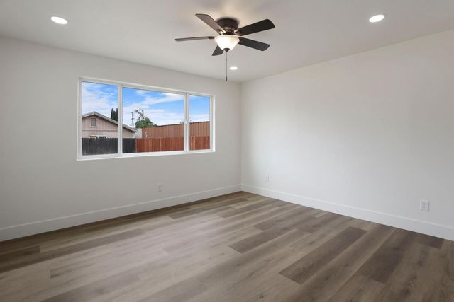 4106 E 6th St, Stockton, CA 95215