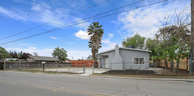 4106 E 6th St, Stockton, CA 95215