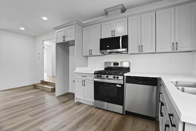 4106 E 6th St, Stockton, CA 95215