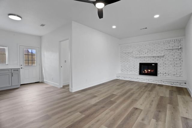 4106 E 6th St, Stockton, CA 95215