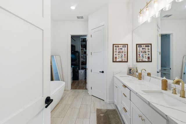 504 Hackamore Court, Weatherford, TX 76088