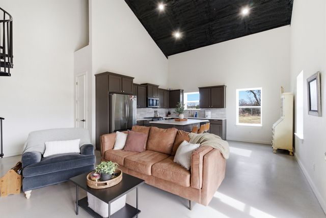 504 Hackamore Court, Weatherford, TX 76088