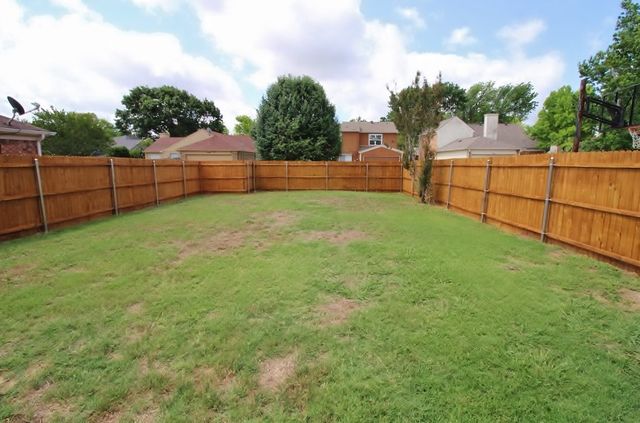 311 Pemberton Place, Cedar Hill, TX 75104