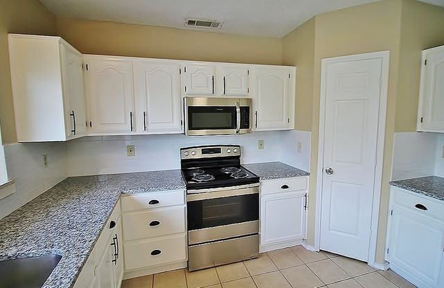 311 Pemberton Place, Cedar Hill, TX 75104