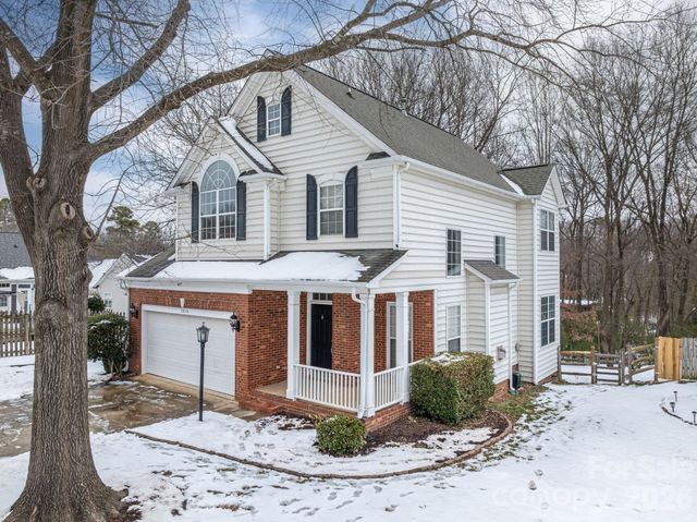 2816 Robyns Glen Drive, Charlotte, NC 28269