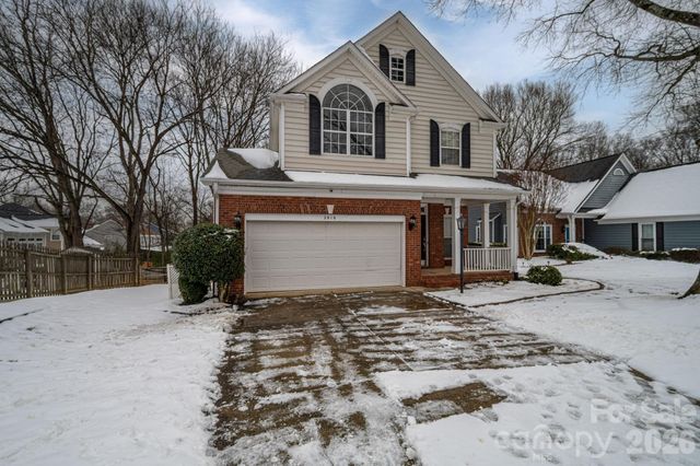 2816 Robyns Glen Drive, Charlotte, NC 28269