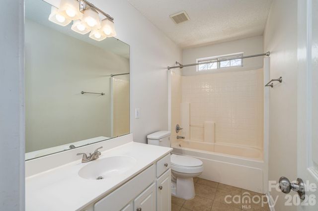 2816 Robyns Glen Drive, Charlotte, NC 28269