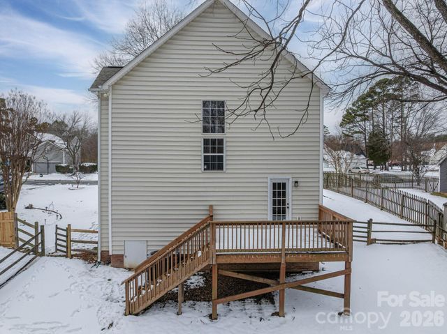 2816 Robyns Glen Drive, Charlotte, NC 28269