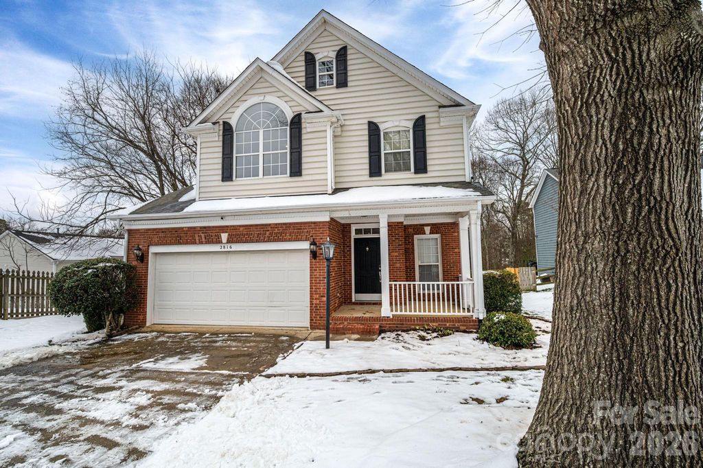 2816 Robyns Glen Drive, Charlotte, NC 28269