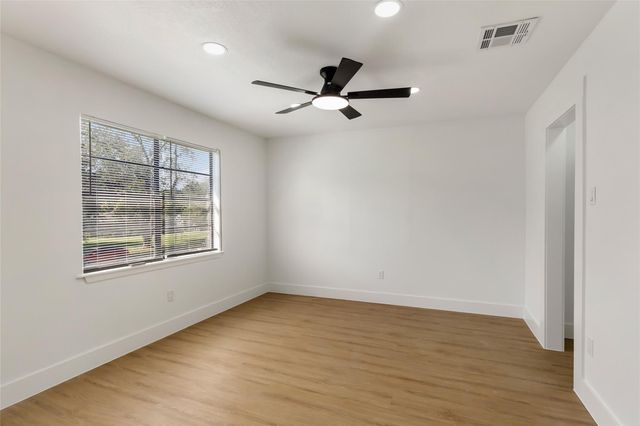 1122 Desirable Lane, Huffman, TX 77336