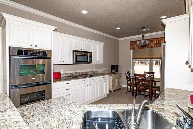 1 Victoria Lane, Hot Springs Village, AR 71909