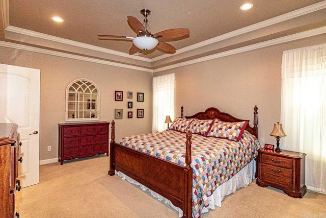 1 Victoria Lane, Hot Springs Village, AR 71909