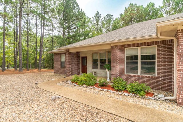 1 Victoria Lane, Hot Springs Village, AR 71909