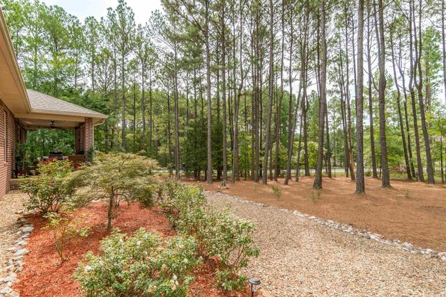 1 Victoria Lane, Hot Springs Village, AR 71909