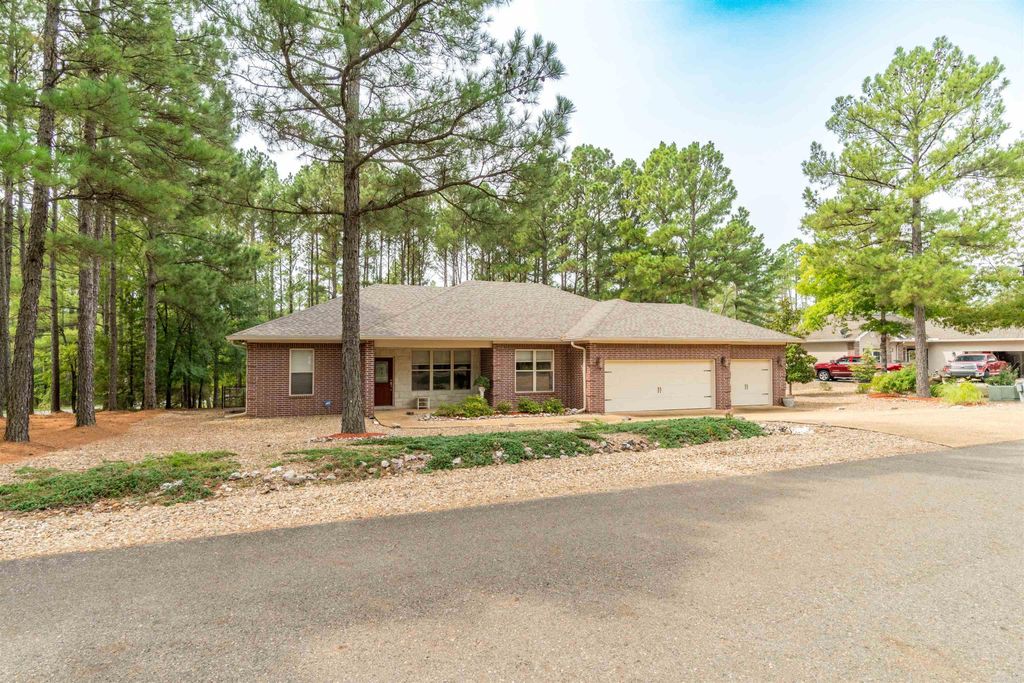 1 Victoria Lane, Hot Springs Village, AR 71909