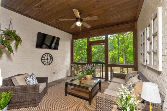 611 Pacer Lane, Waxhaw, NC 28173