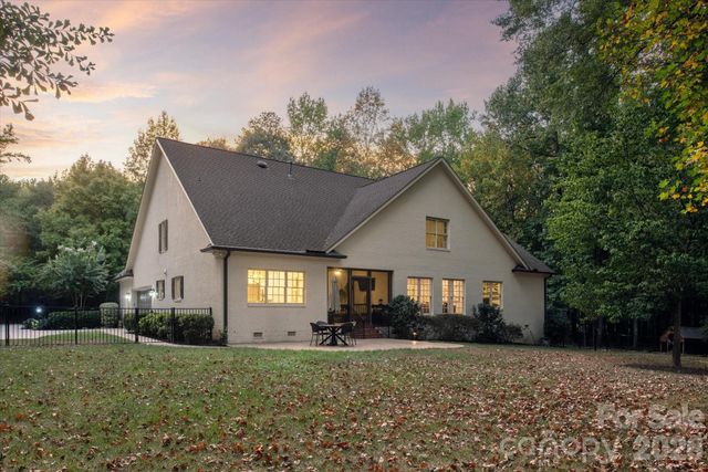 611 Pacer Lane, Waxhaw, NC 28173