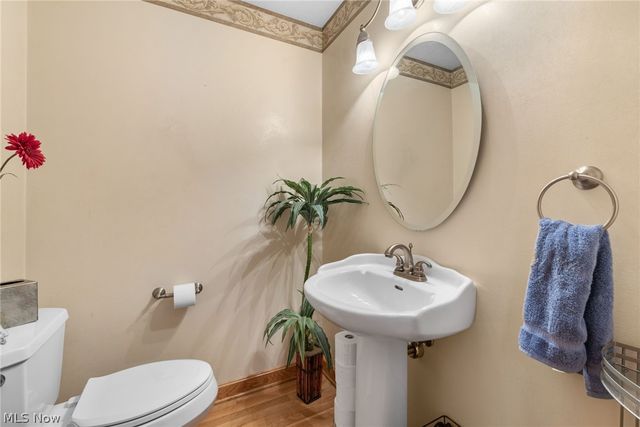 9445 Barr Road, Brecksville, OH 44141