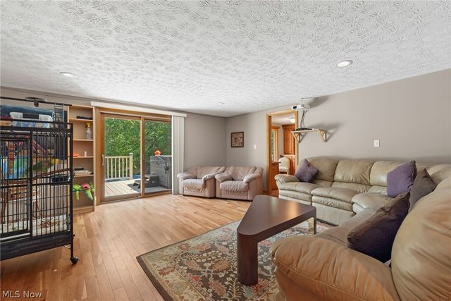 9445 Barr Road, Brecksville, OH 44141