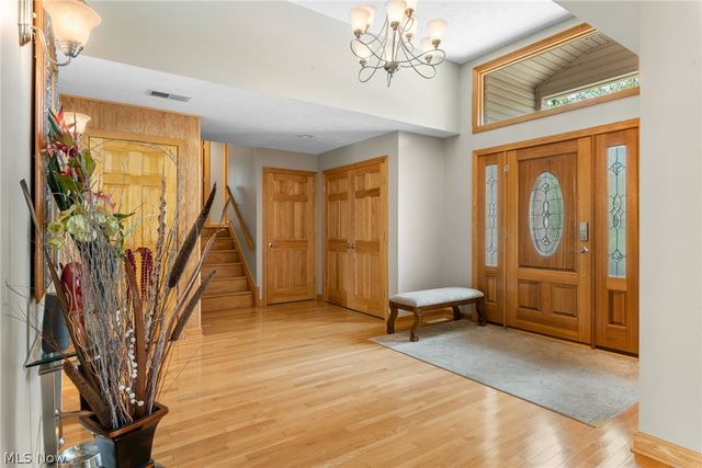 9445 Barr Road, Brecksville, OH 44141