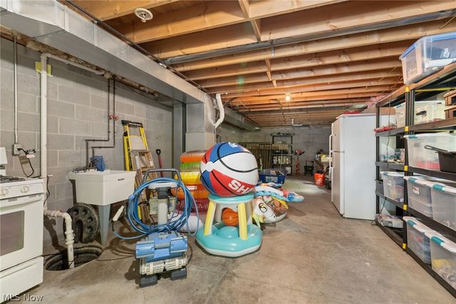 9445 Barr Road, Brecksville, OH 44141