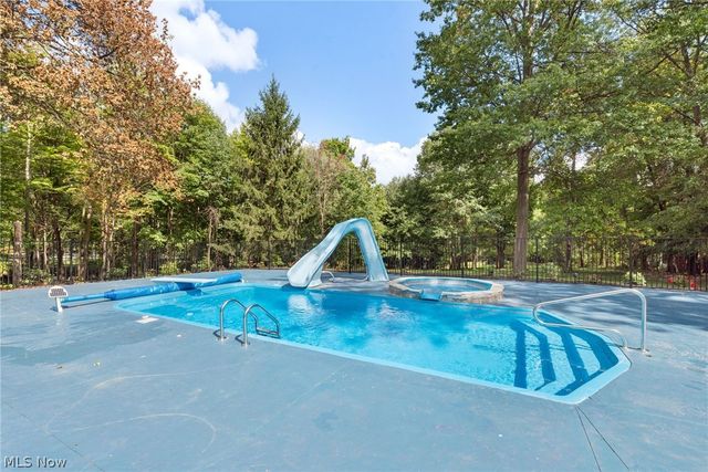 9445 Barr Road, Brecksville, OH 44141