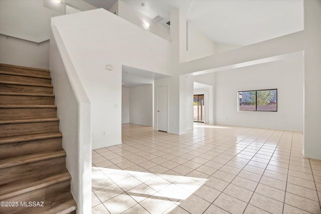 5204 N Tributary Drive, Tucson, AZ 85705