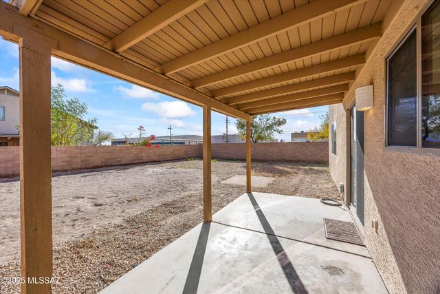 5204 N Tributary Drive, Tucson, AZ 85705