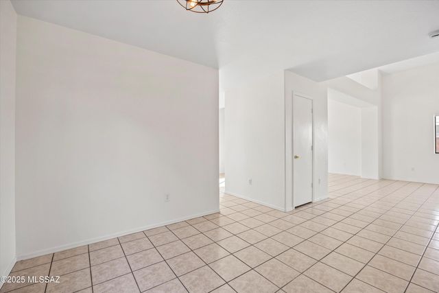 5204 N Tributary Drive, Tucson, AZ 85705