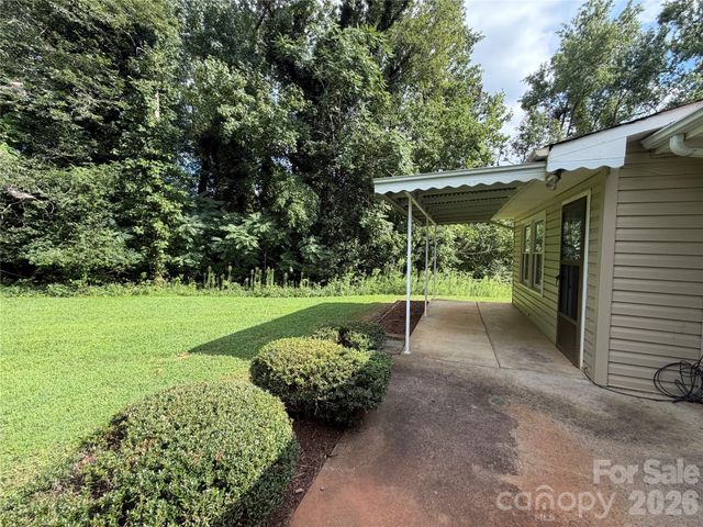 127 Holly Court, Bostic, NC 28018