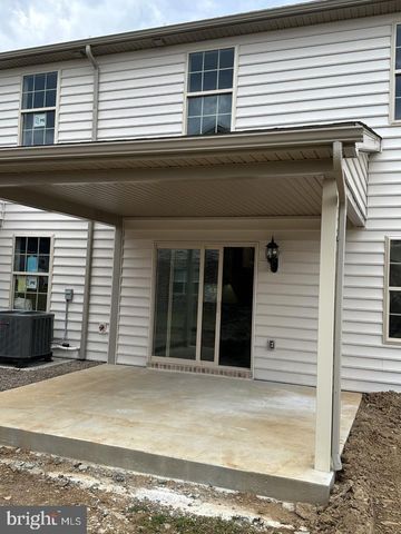 127 DELANO DRIVE, Chambersburg, PA 17202