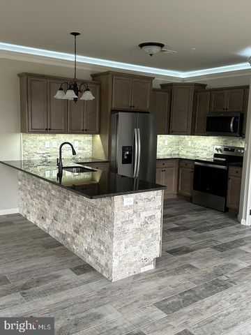 127 DELANO DRIVE, Chambersburg, PA 17202