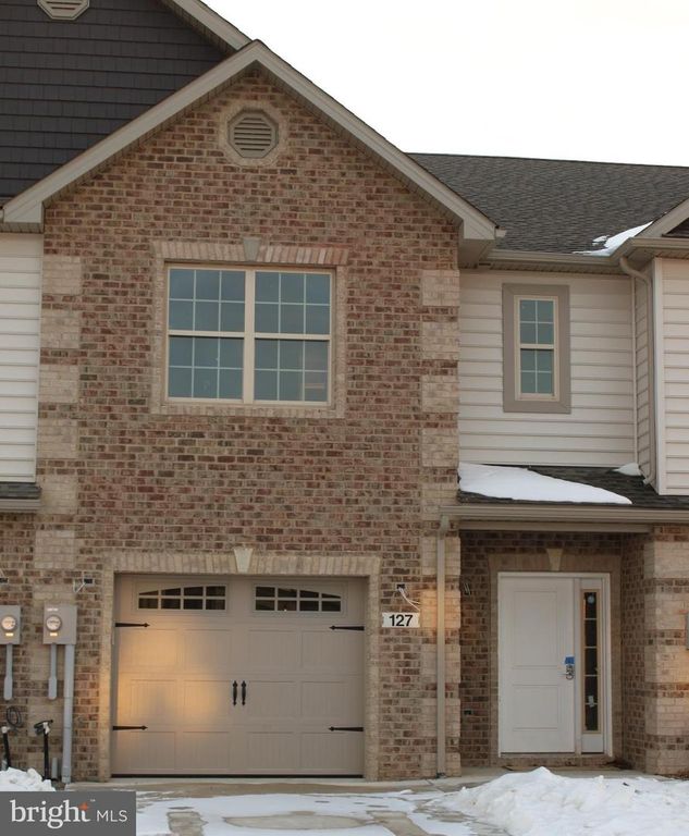 127 DELANO DRIVE, Chambersburg, PA 17202