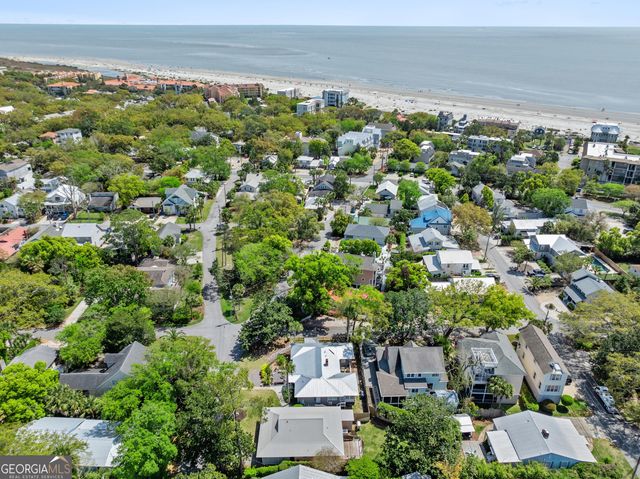 505 Beach Drive, Saint Simons Island, GA 31522