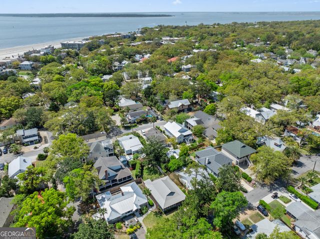 505 Beach Drive, Saint Simons Island, GA 31522