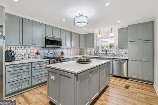 505 Beach Drive, Saint Simons Island, GA 31522