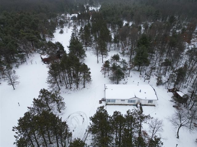 4901 Brunswick Road, Holton, MI 49425