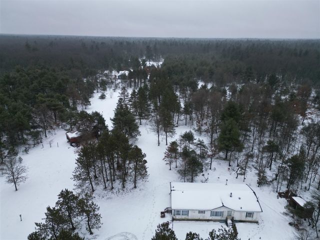 4901 Brunswick Road, Holton, MI 49425