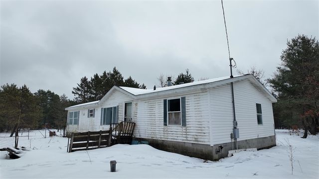 4901 Brunswick Road, Holton, MI 49425