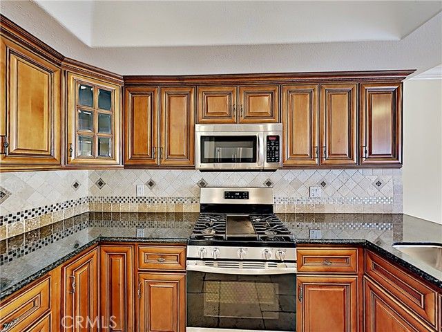 2030 Kingsbridge Way, Oxnard, CA 93035