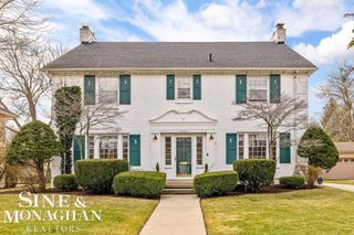 1037 Yorkshire Road, Grosse Pointe Park, MI 48230