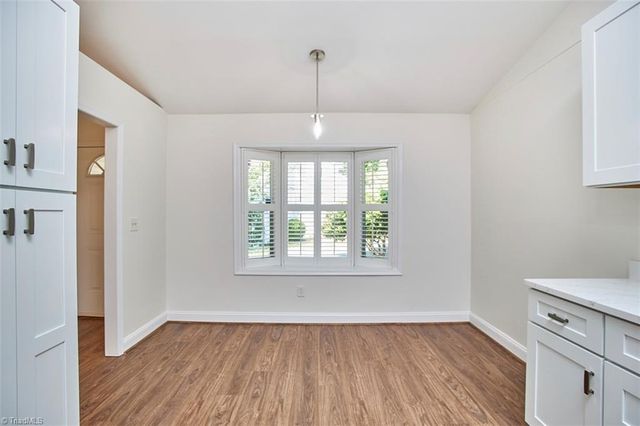 714 Woodbury Knolls Drive, Winston-salem, NC 27104