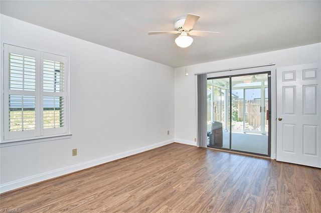 714 Woodbury Knolls Drive, Winston-salem, NC 27104