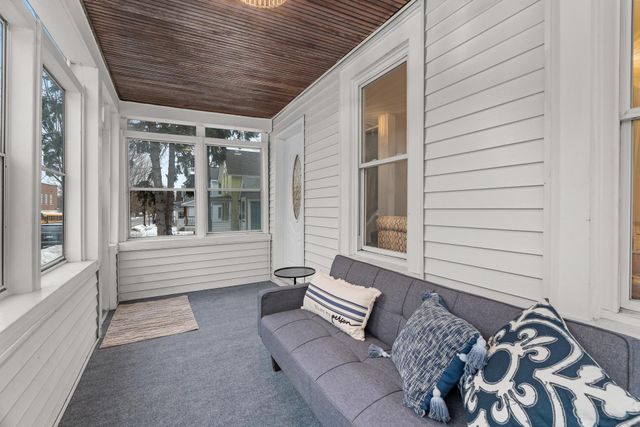 534 Thomas Avenue, Saint Paul, MN 55103