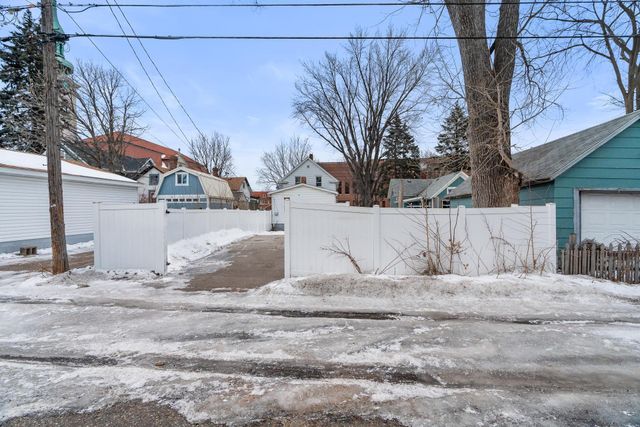 534 Thomas Avenue, Saint Paul, MN 55103