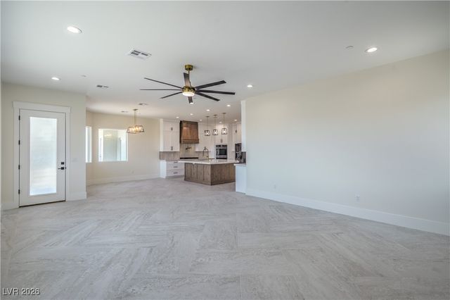 1525 Heights Drive, Logandale, NV 89021