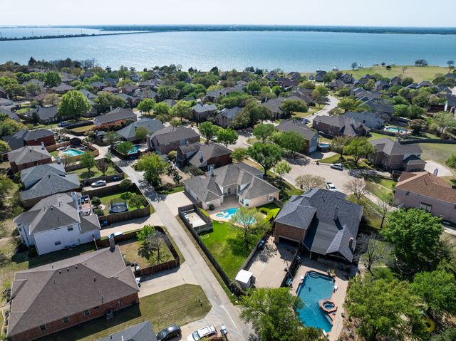 1054 Courtney Circle, Rockwall, TX 75087