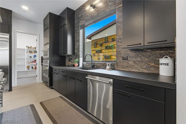 795 Keyland Street, Las Vegas, NV 89138